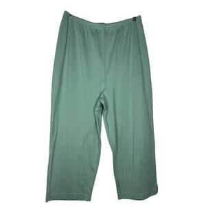 Company Collection Green Women’s Capri Pants size Large